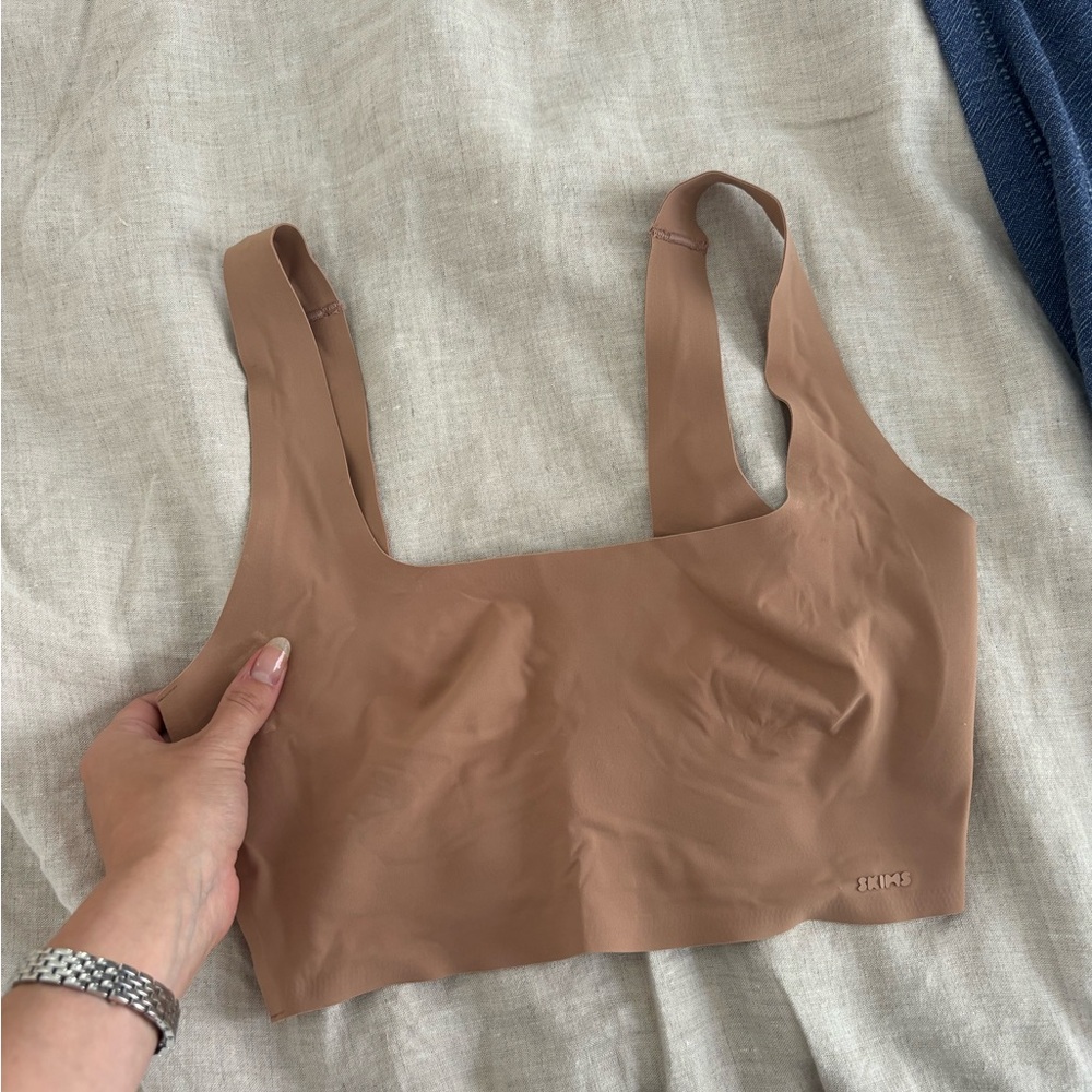 Skims longline scoop neck bra